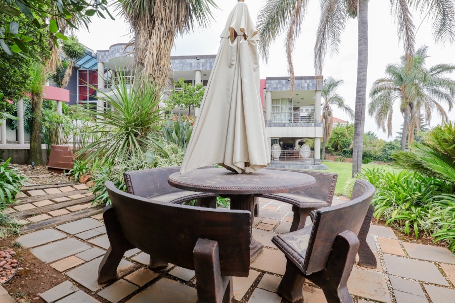 6 Bedroom Property for Sale in Glenvista Gauteng