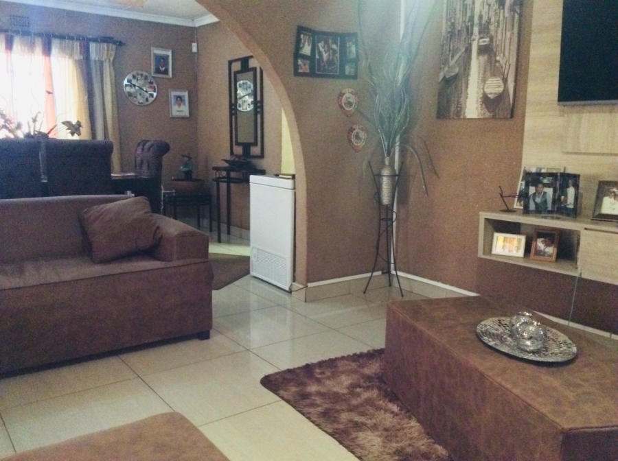 3 Bedroom Property for Sale in Lenasia Ext 13 Gauteng