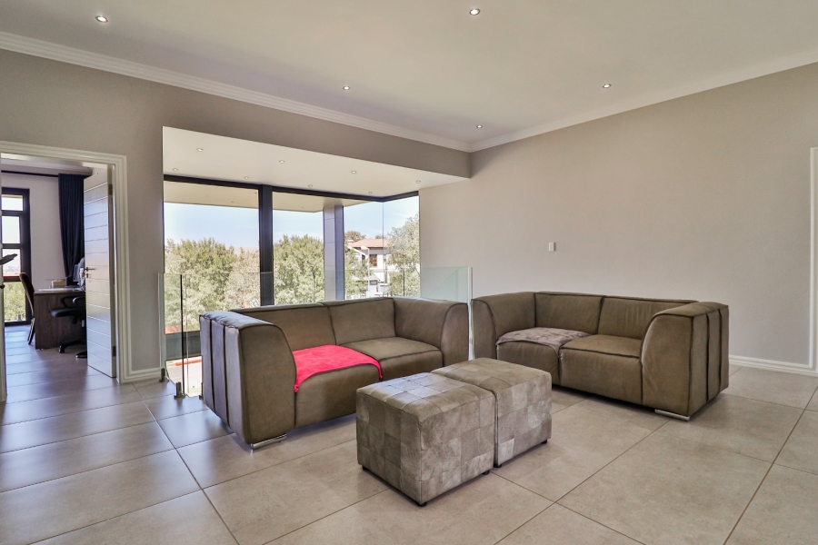 5 Bedroom Property for Sale in Aspen Hills Gauteng