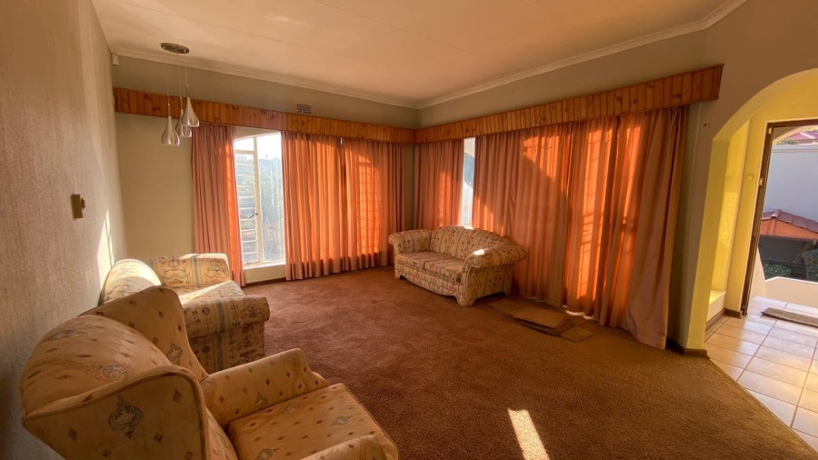 3 Bedroom Property for Sale in Oakdene Gauteng