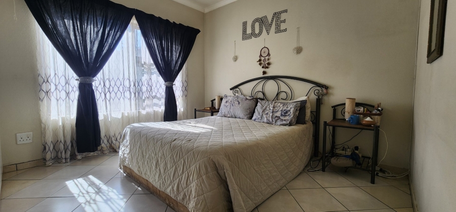 2 Bedroom Property for Sale in New Market Park Gauteng