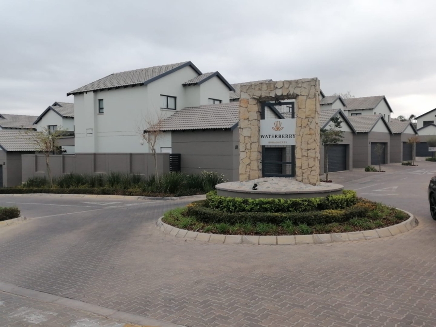 3 Bedroom Property for Sale in Cedar Lakes Gauteng