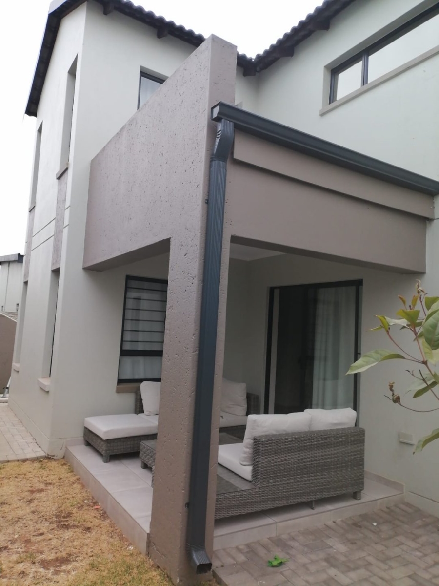 3 Bedroom Property for Sale in Cedar Lakes Gauteng