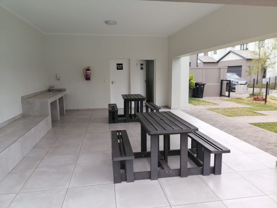 3 Bedroom Property for Sale in Cedar Lakes Gauteng