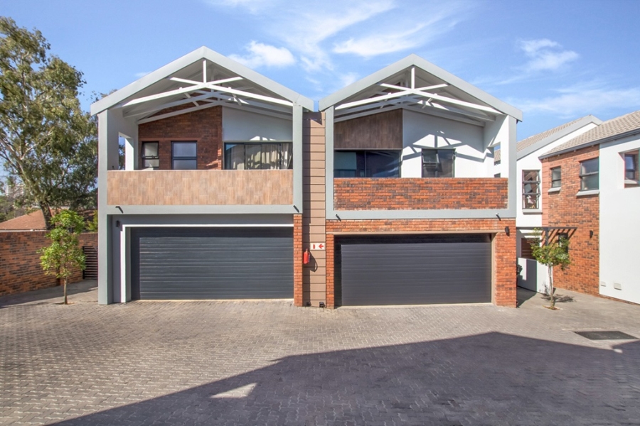 3 Bedroom Property for Sale in Ferndale Gauteng