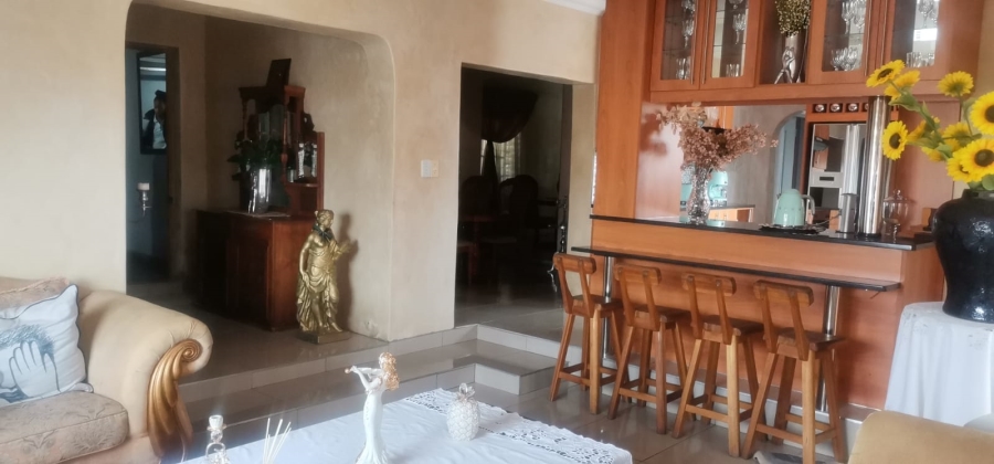 4 Bedroom Property for Sale in Soshanguve DD Gauteng