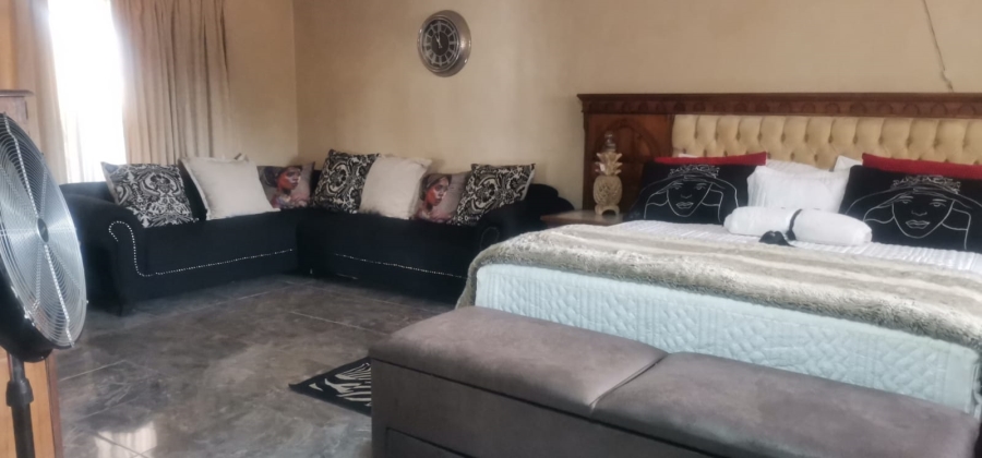 4 Bedroom Property for Sale in Soshanguve DD Gauteng