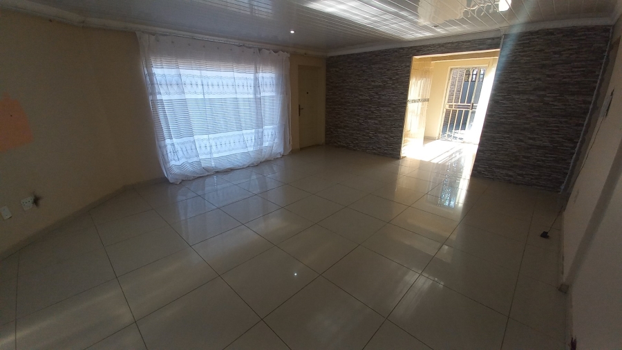 4 Bedroom Property for Sale in Mindalore Gauteng