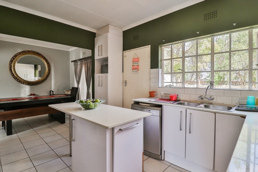 4 Bedroom Property for Sale in Brackendowns Gauteng