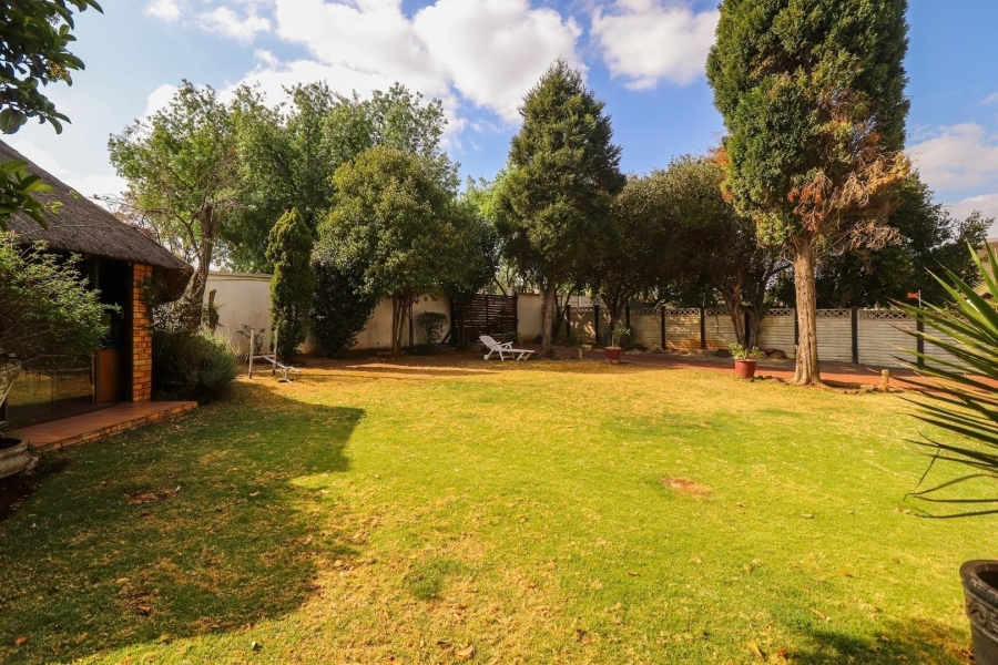 4 Bedroom Property for Sale in Brackendowns Gauteng