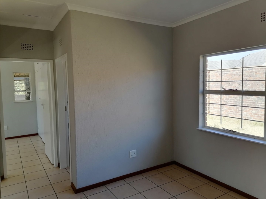 To Let 2 Bedroom Property for Rent in North Riding Gauteng