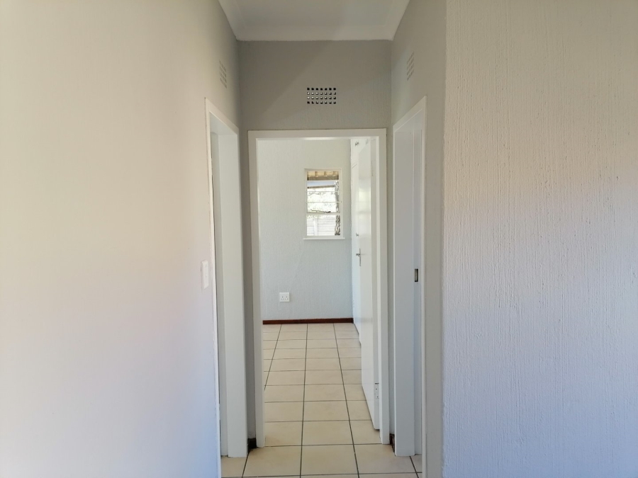 To Let 2 Bedroom Property for Rent in North Riding Gauteng