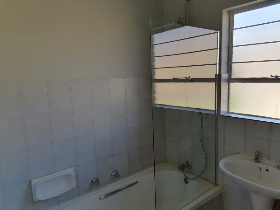 To Let 2 Bedroom Property for Rent in North Riding Gauteng