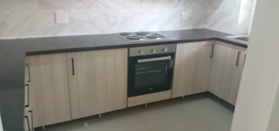 To Let 2 Bedroom Property for Rent in Ferndale Gauteng