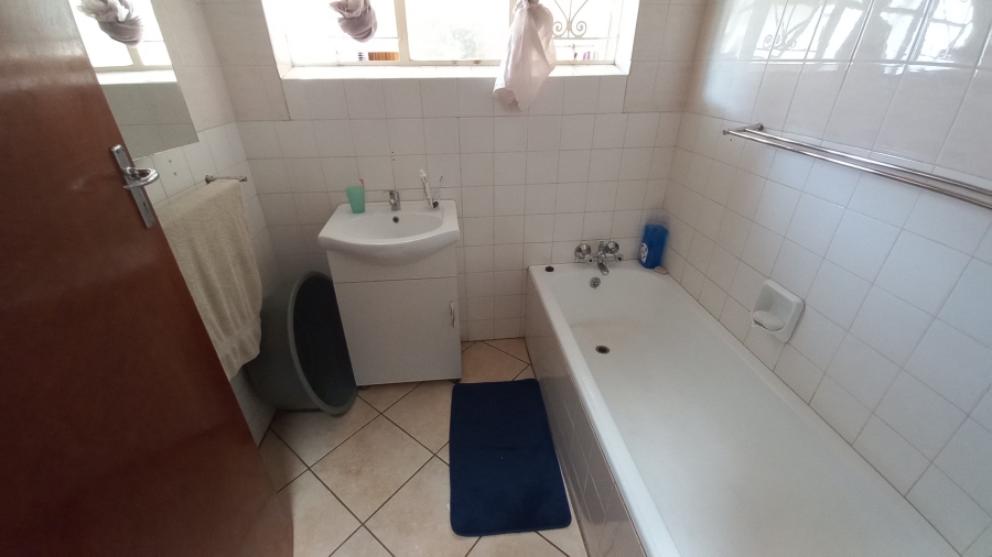 3 Bedroom Property for Sale in Mindalore Gauteng