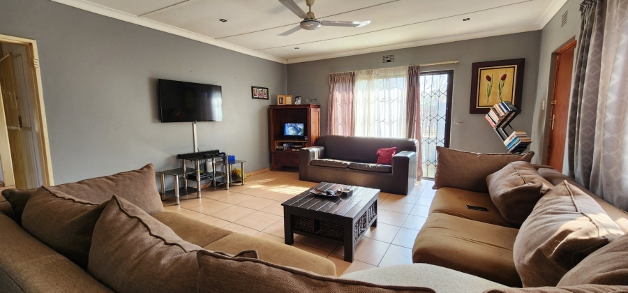 3 Bedroom Property for Sale in General Albertspark Gauteng