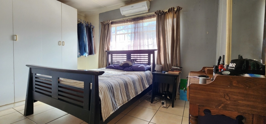 3 Bedroom Property for Sale in General Albertspark Gauteng