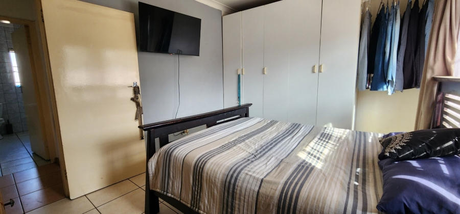 3 Bedroom Property for Sale in General Albertspark Gauteng