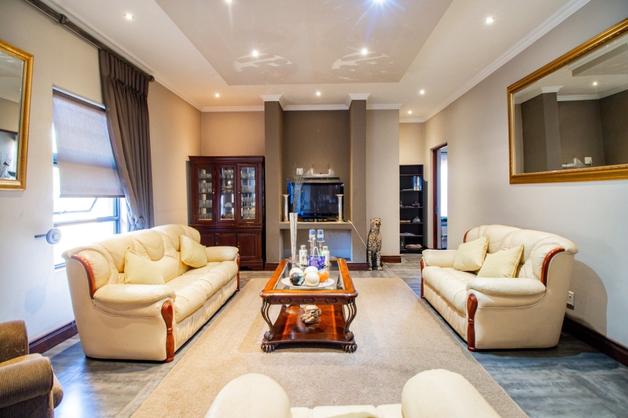 4 Bedroom Property for Sale in Serengeti Lifestyle Estate Gauteng