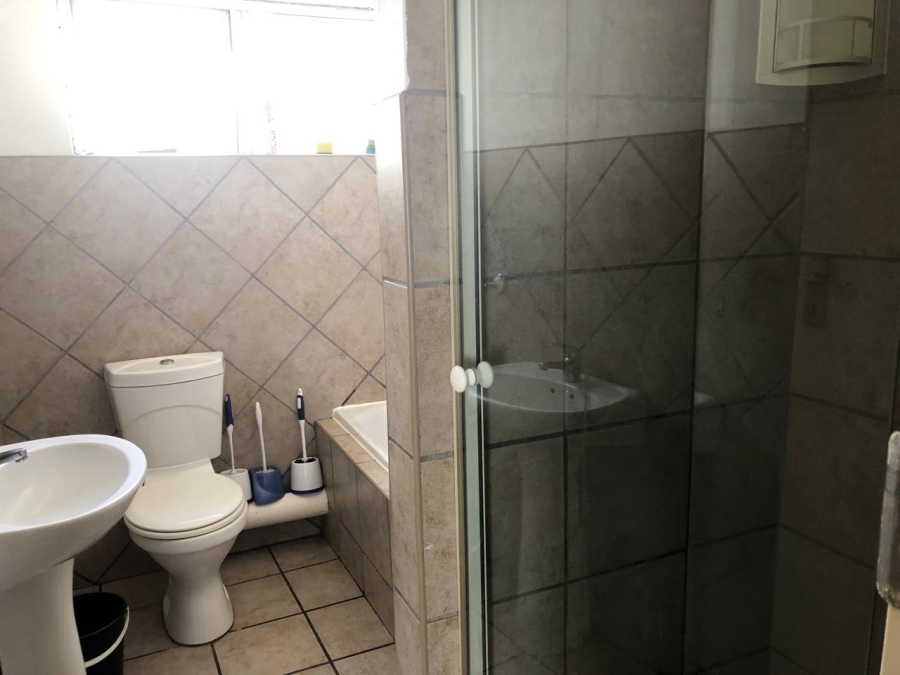 2 Bedroom Property for Sale in Vanderbijlpark SE 4 Gauteng