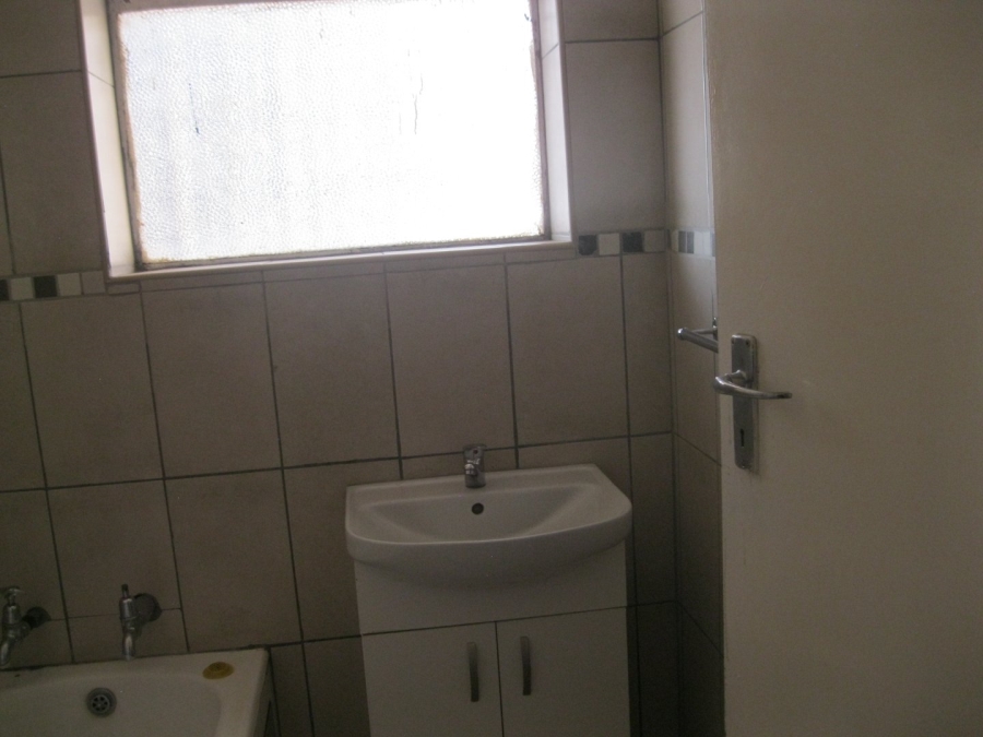 To Let 2 Bedroom Property for Rent in Pretoria Central Gauteng