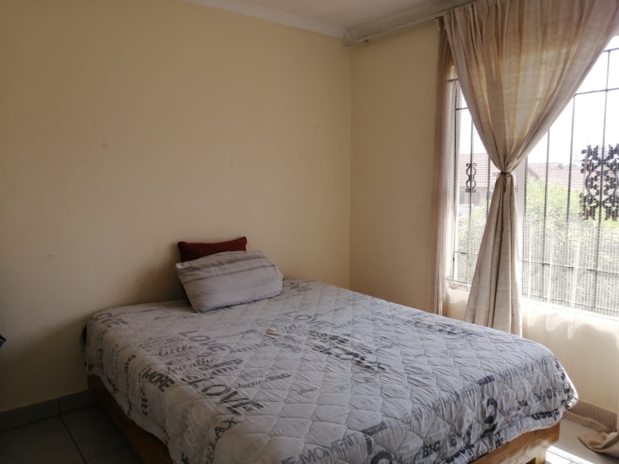 2 Bedroom Property for Sale in Ormonde Gauteng