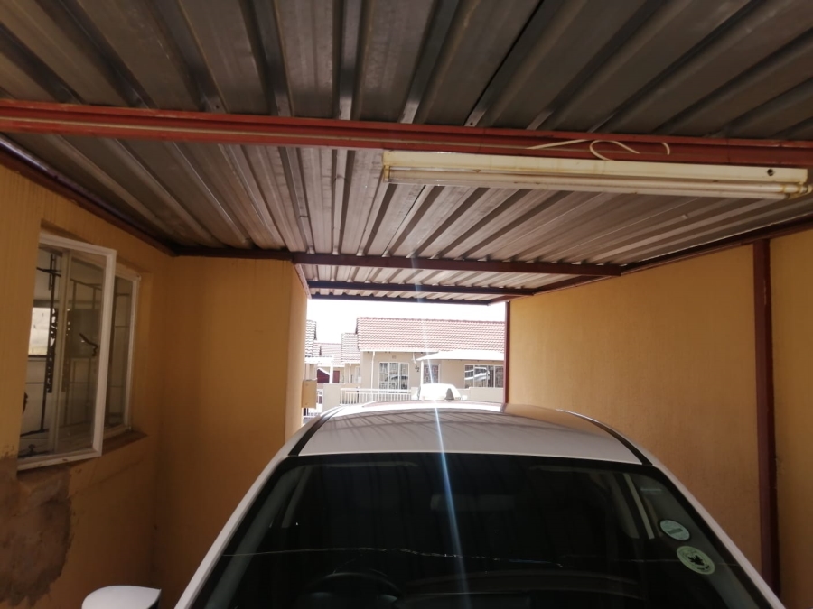 2 Bedroom Property for Sale in Ormonde Gauteng