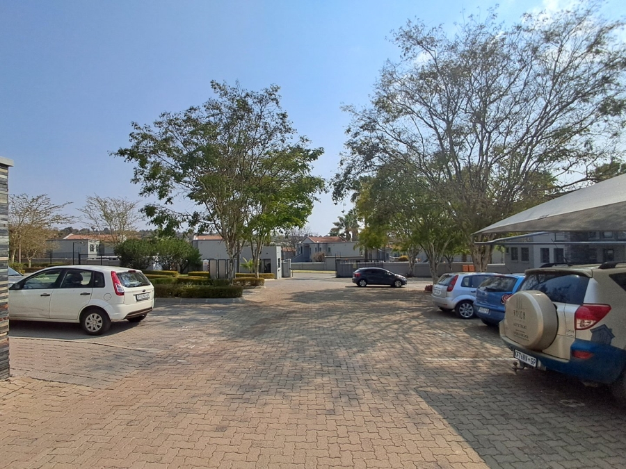 To Let commercial Property for Rent in Randpark Ridge Gauteng