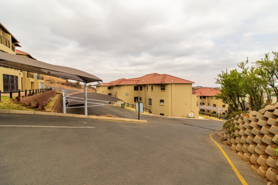 3 Bedroom Property for Sale in Bassonia Rock Gauteng