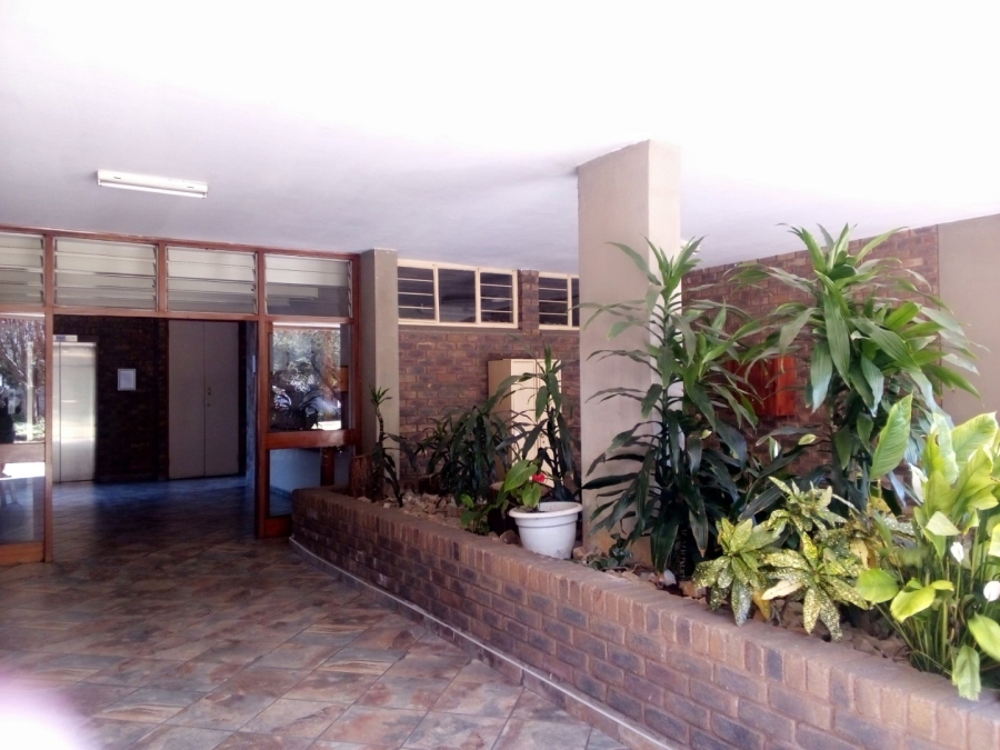 To Let 2 Bedroom Property for Rent in Kilner Park Gauteng