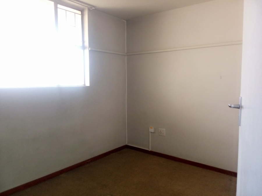 To Let 2 Bedroom Property for Rent in Kilner Park Gauteng