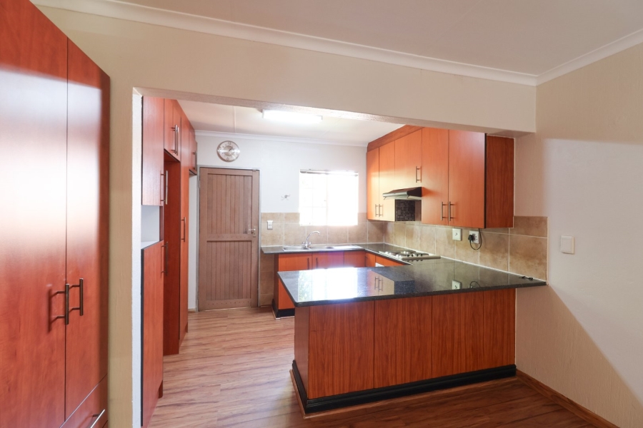 2 Bedroom Property for Sale in Wilgeheuwel Gauteng