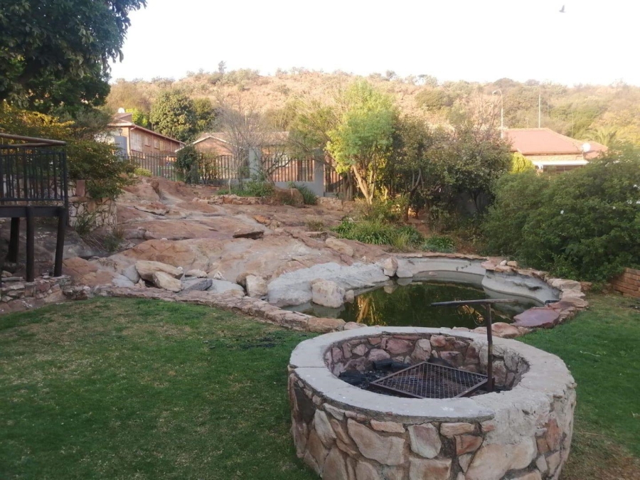 4 Bedroom Property for Sale in Ridgeway Gauteng