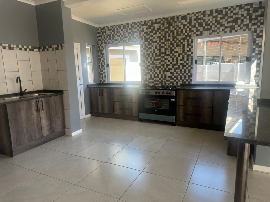 4 Bedroom Property for Sale in Parkrand Gauteng