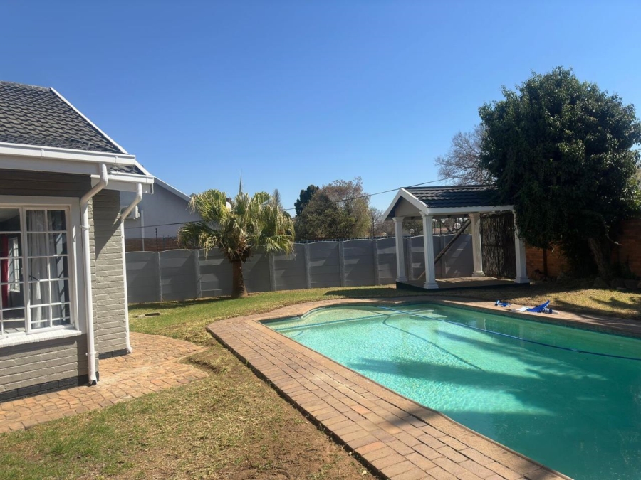 4 Bedroom Property for Sale in Parkrand Gauteng