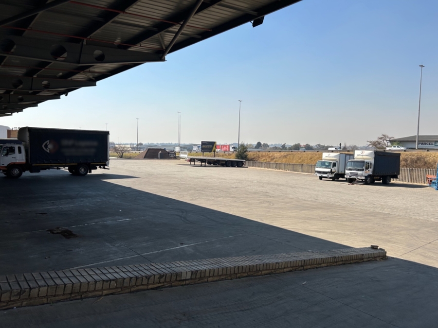 To Let commercial Property for Rent in Pomona Gauteng