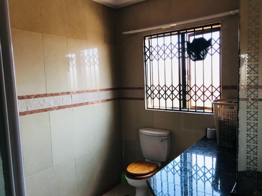 4 Bedroom Property for Sale in Lenasia Ext 5 Gauteng