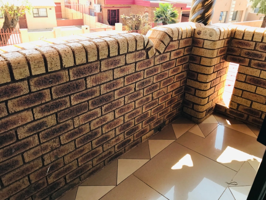 4 Bedroom Property for Sale in Lenasia Ext 5 Gauteng