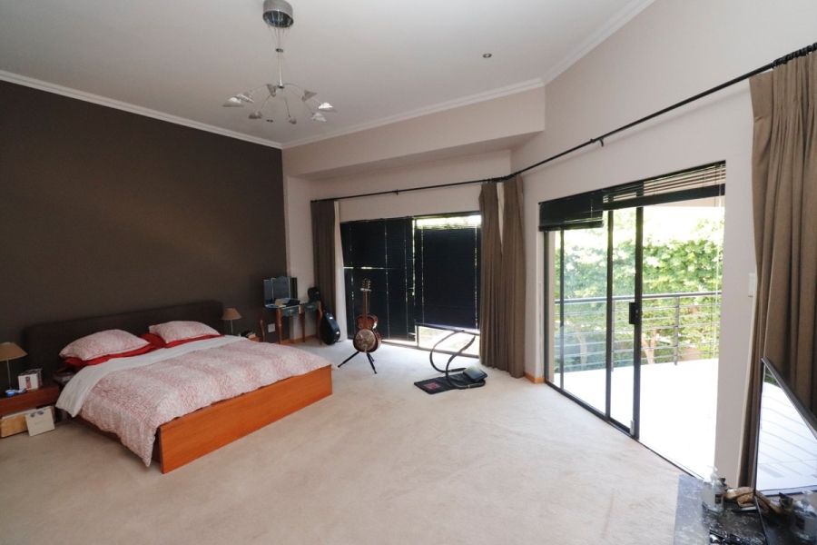 To Let 3 Bedroom Property for Rent in Benmore Gardens Gauteng