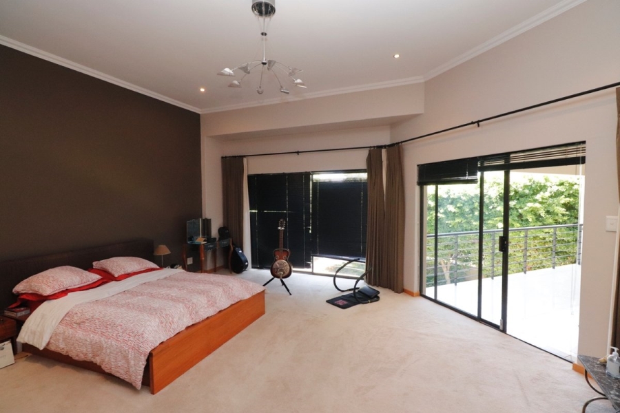 To Let 3 Bedroom Property for Rent in Benmore Gardens Gauteng