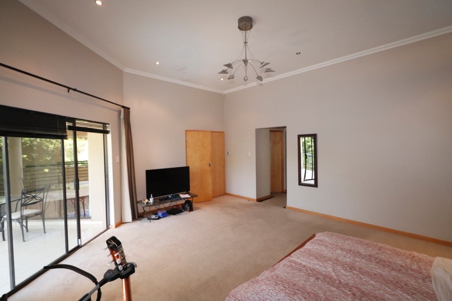 To Let 3 Bedroom Property for Rent in Benmore Gardens Gauteng