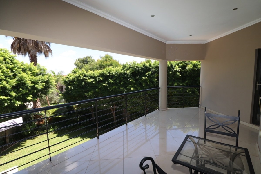 To Let 3 Bedroom Property for Rent in Benmore Gardens Gauteng