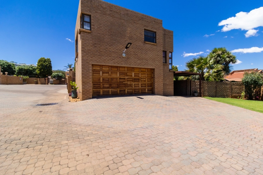 2 Bedroom Property for Sale in Meyersdal Gauteng