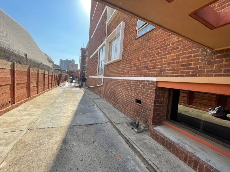 1 Bedroom Property for Sale in Sunnyside Gauteng