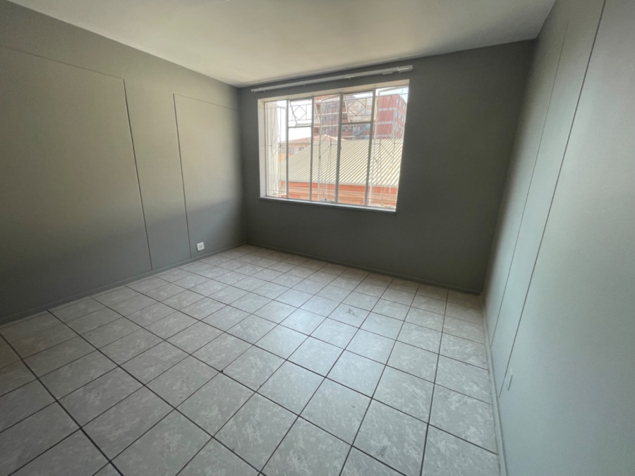 1 Bedroom Property for Sale in Sunnyside Gauteng