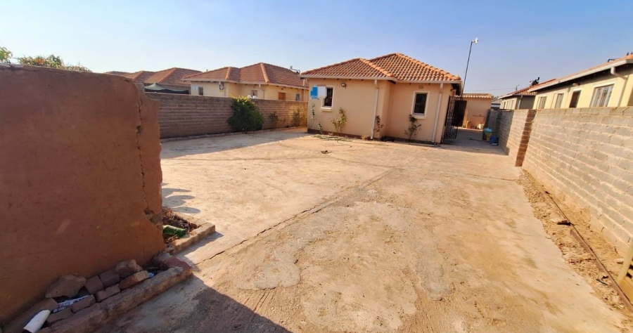 3 Bedroom Property for Sale in Glenway Estate Gauteng