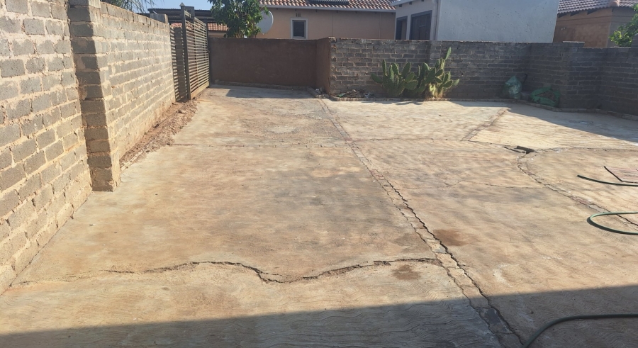 3 Bedroom Property for Sale in Glenway Estate Gauteng