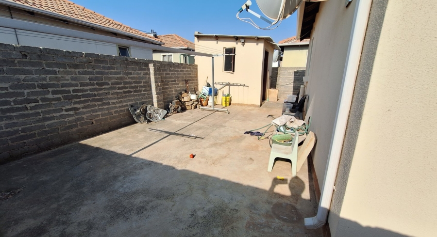 3 Bedroom Property for Sale in Glenway Estate Gauteng