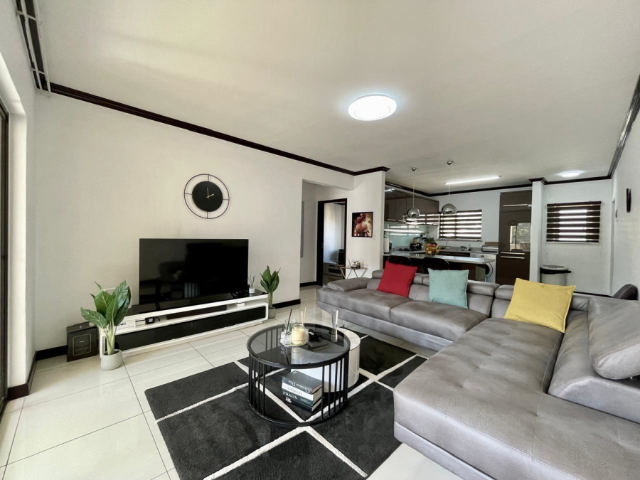 2 Bedroom Property for Sale in Carlswald Gauteng