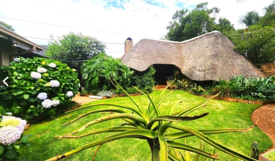 5 Bedroom Property for Sale in Clayville Industria Gauteng